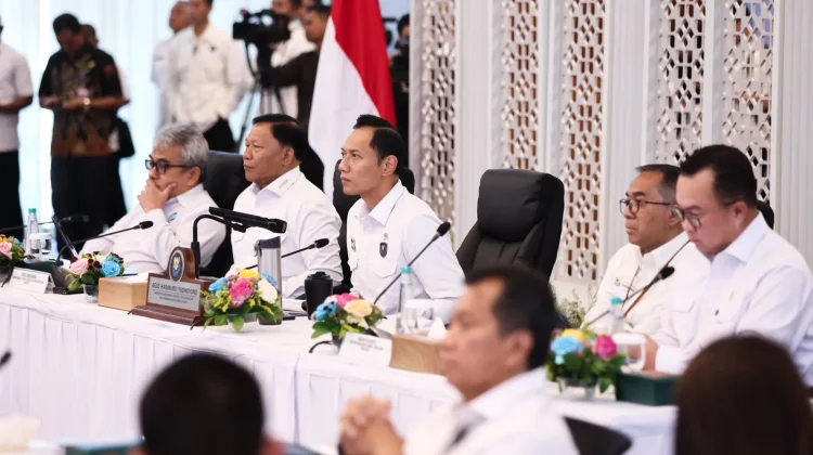 Pemerintah Dorong Percepatan Pembangunan dan Perlindungan Pantura Jawa