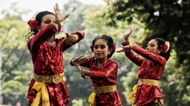 Pemprov Jabar Tetapkan 18 Mei Sebagai Hari Tatar Sunda