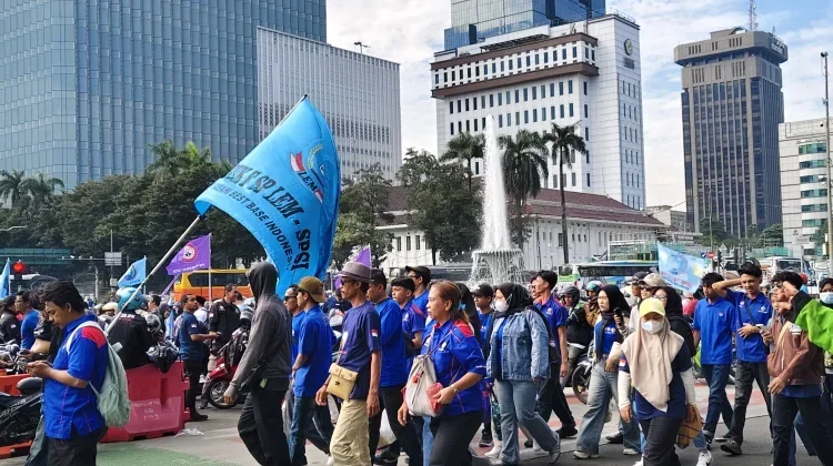Demi Buruh, Komisi IX DPR Minta Kemnaker Masif Sosialisasikan Permenaker 7/2026