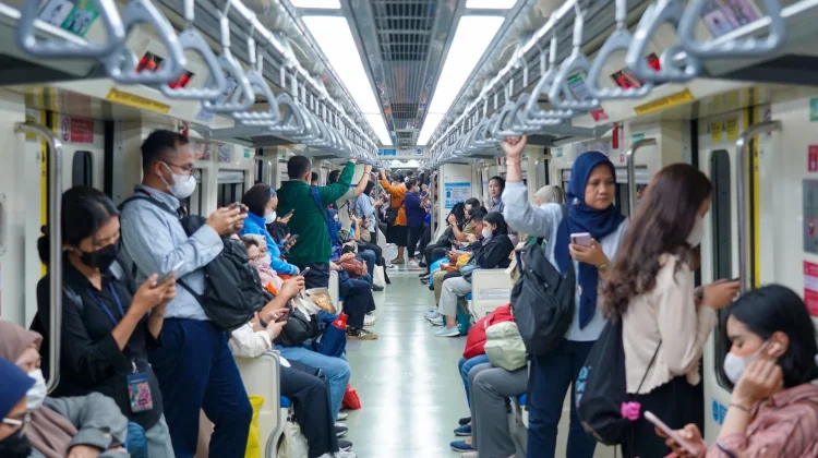 Kenaikan Barang Tertinggal di LRT Jabodebek Capai 1.086 Unit di April