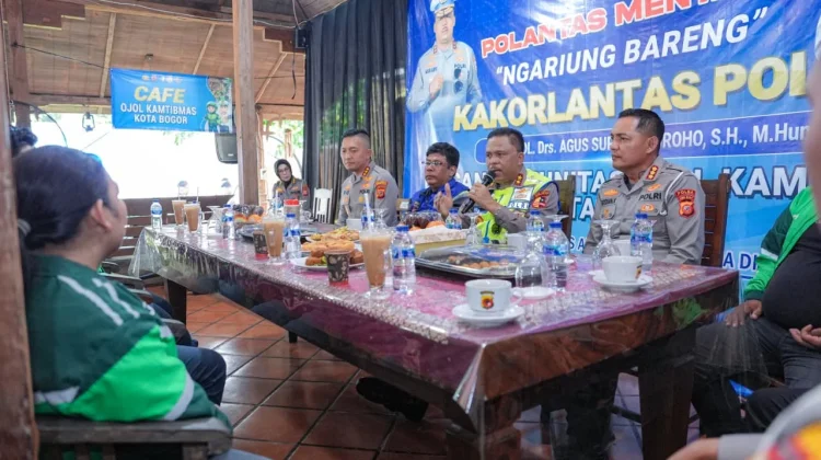 Kakorlantas Ajak Ojol Jadi Pahlawan Keselamatan di Jalan