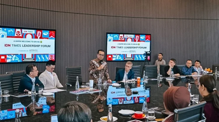 Wamenkomdigi Tegaskan Pilihan Indonesia dalam Pengembangan Industri Teknologi