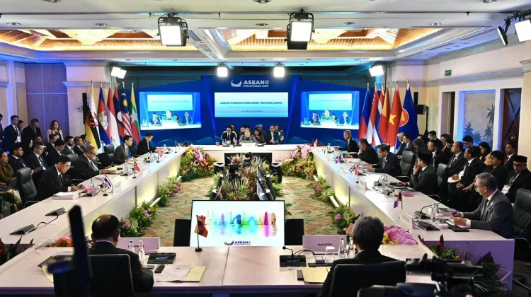 Menlu Filipina: Krisis Timteng Berdampak Langsung di ASEAN