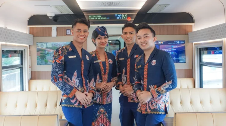 KAI Services Buka Lowongan Kerja Pramugara dan Pramugari Kereta Api