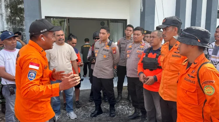 Puluhan Pendaki Tersesat saat Gunung Dukono Erupsi, Tim SAR Lakukan Evakuasi