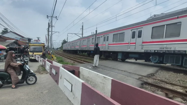 Pencurian Perangkat Sinyal Ganggu Perjalanan Commuter Line Tangerang