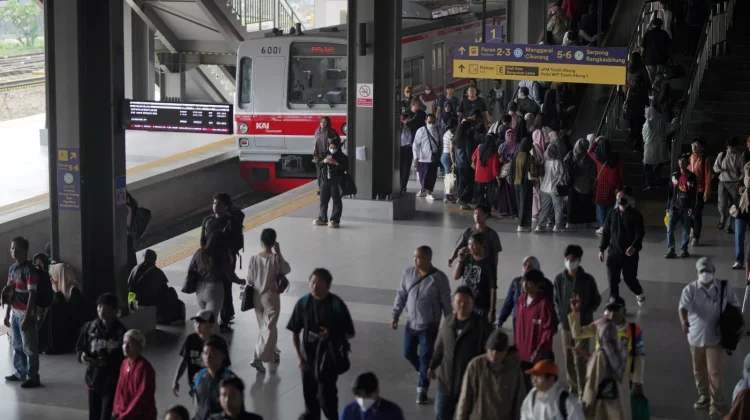 Volume Commuter Line Jabodetabek Turun 9 Persen Menyusul Kebijakan WFH