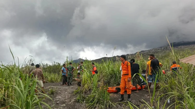 Tiga Pendaki Hilang setelah Meletusnya Gunung Dukono, di Maluku Utara
