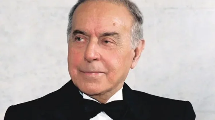 Azerbaijan Peringati 103 Tahun Heydar Aliyev, Sosok Arsitek Negara Modern