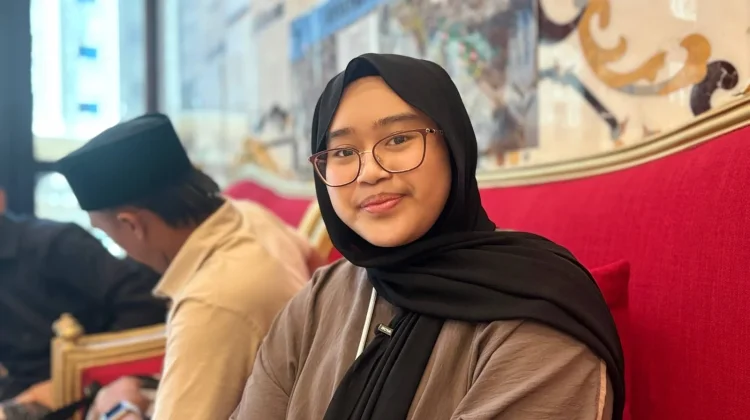 Aysylla Jalani Ujian Sekolah saat Berhaji di Madinah