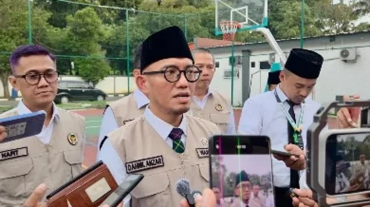 Wamenhaj Minta Jemaah Calon Haji Gelombang Dua Istirahat di Pesawat