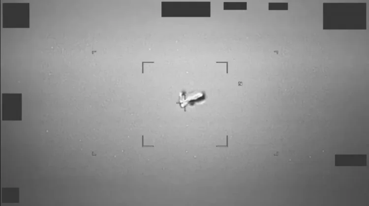 Pentagon Buka Arsip soal Foto "UFO", Sebanyak 161 Dokumen Terungkap