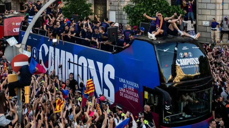 FC Barcelona Parade Keliling Kota, Rayakan Titel Juara LaLiga ke-29