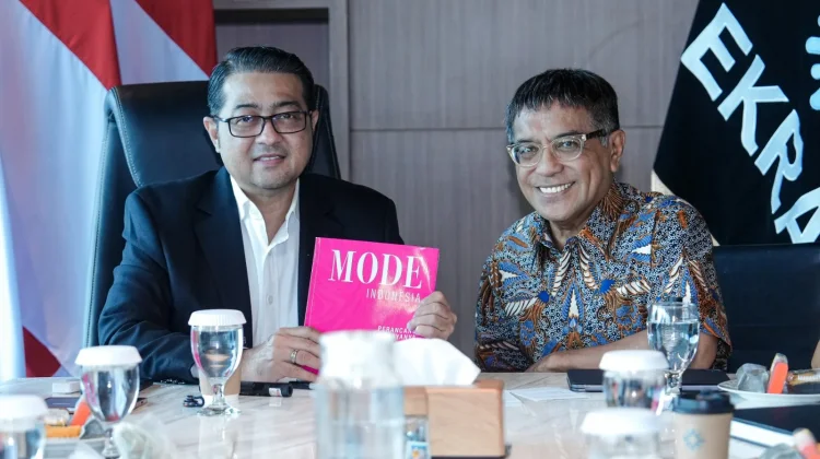 Menteri Ekraf Dukung Buku ‘Mode Indonesia’ jad Referensi Fesyen Nasional