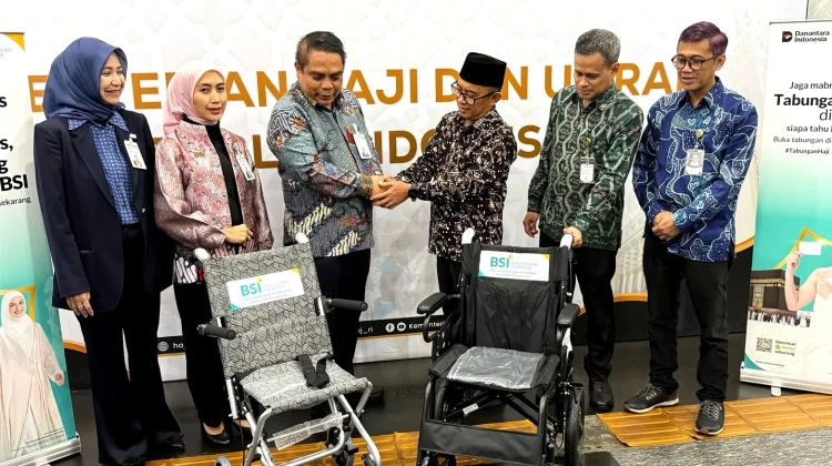 Jelang Puncak Haji 2026, BSI Kirim 600 Kursi Roda untuk Jemaah Lansia