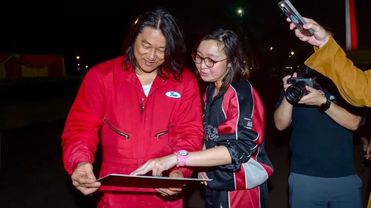 Wamen Ekraf Ajak Sung Kang “Night Drive” di Jakarta