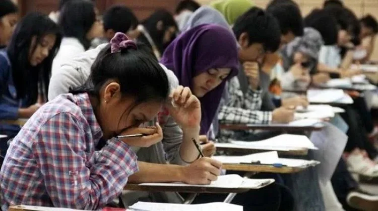 Joki Beroperasi Sembilan Tahun, DPR Singgung Pengawasan Seleksi Mahasiswa PTN