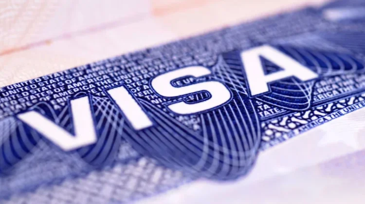 Thailand Berencana Pangkas Masa Tinggal Bebas Visa untuk 93 Negara
