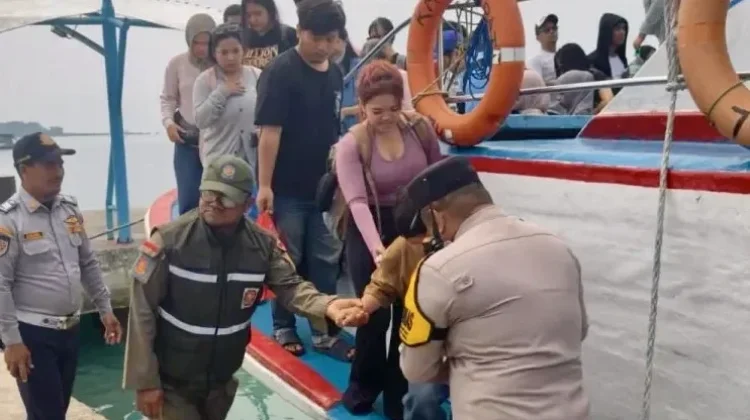 Momen Libur Panjang, Kepulauan Seribu Diserbu Ribuan Wisatawan