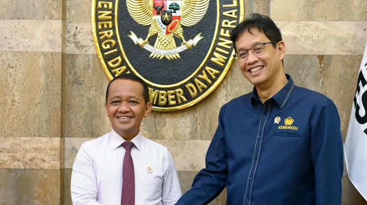 Menkeu dan Menteri ESDM Bahas Peningkatan PNBP hingga Swasembada Listrik