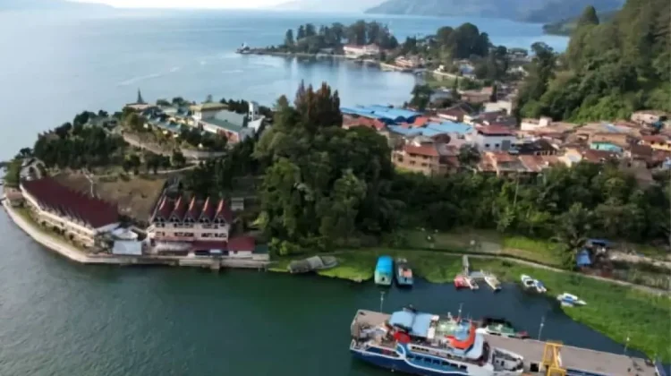 ASDP Dukung Penyeberangan Wisata Danau Toba saat Libur Kenaikan Isa Almasih