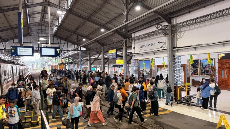 KAI Catat 923.743 Tiket Terjual saat Puncak Arus Balik