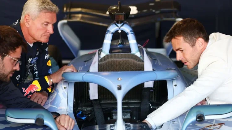 Jajal Mobil GEN4 Formula E, Legenda F1 David Coulthard Puji Performa