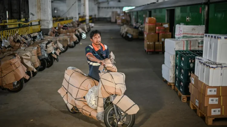 Angkutan Retail PT KAI Tumbuh Menjadi 82.129 Ton hingga April 2026