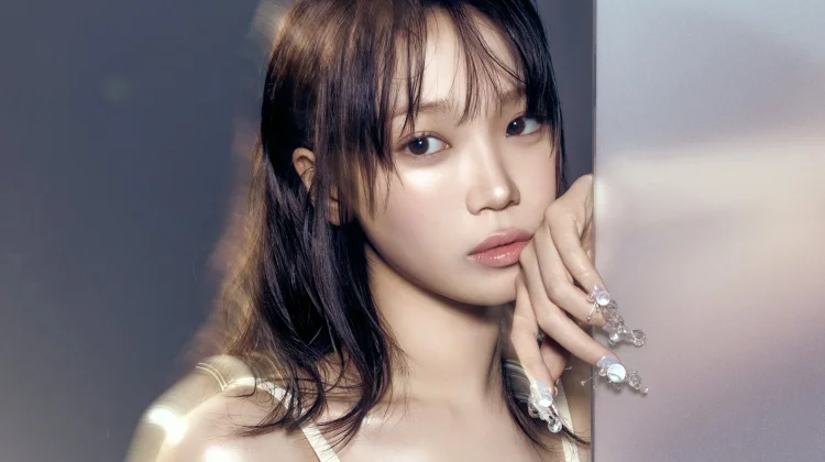 Kim Chaewon Absen dari 'Weverse Con Festival 2026' Demi Fokus Pemulihan Kesehatan