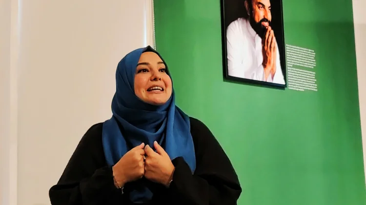 Ebru Aydin Tampilan Sisi Humanis Muslim Belanda lewat Pameran 'Labbayk: Here I Am'