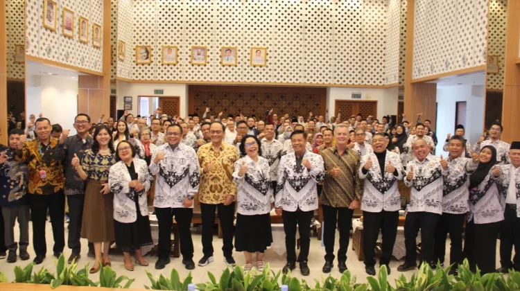 PGRI Perkuat Pendidikan Transformatif dan Literasi Finansial Guru