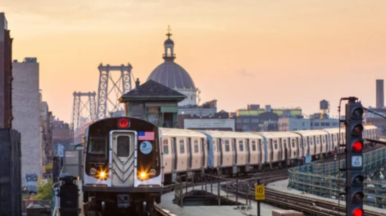 Harga Tiket KRL New York Melonjak 12 Kali Lipat saat Piala Dunia