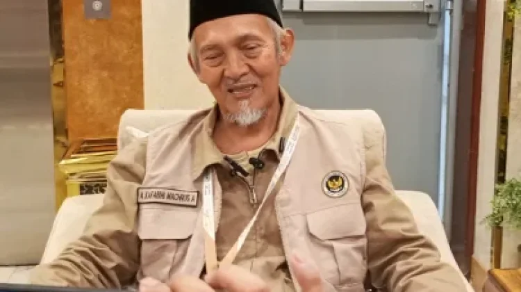 Musyrif Diny Imbau Jemaah Kurangi Penggunaan Handphone di Arafah