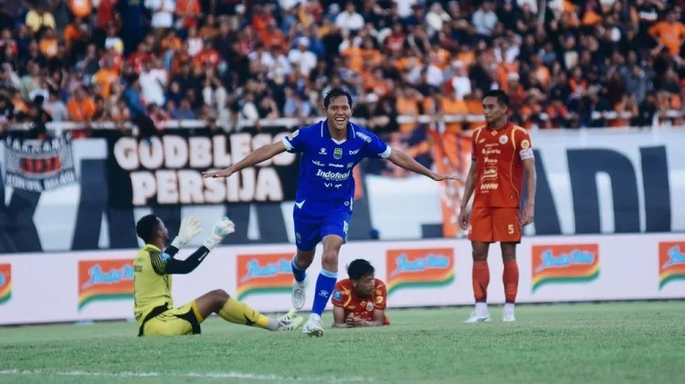 Persib Dianggap Paling Siap Kunci Gelar Musim Ini