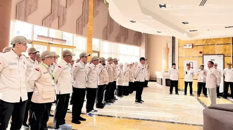 Petugas Haji Diminta Tidak Terlena Pujian