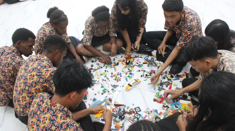 SMA YPPK Adhi Luhur Kolese Le Cocq Gelar Workshop Interkulturalitas di Nabire