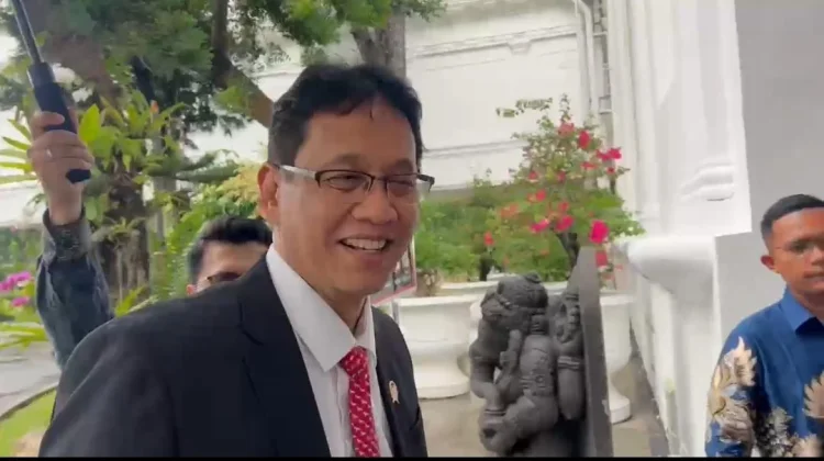 Sejumlah Menteri Ekonomi Datang Bergiliran ke Istana, Purbaya: Saya Ikut Saja