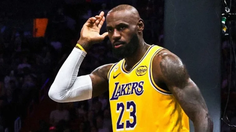 LeBron James Akan Tentukan Masa Depannya pada Musim Panas 2026