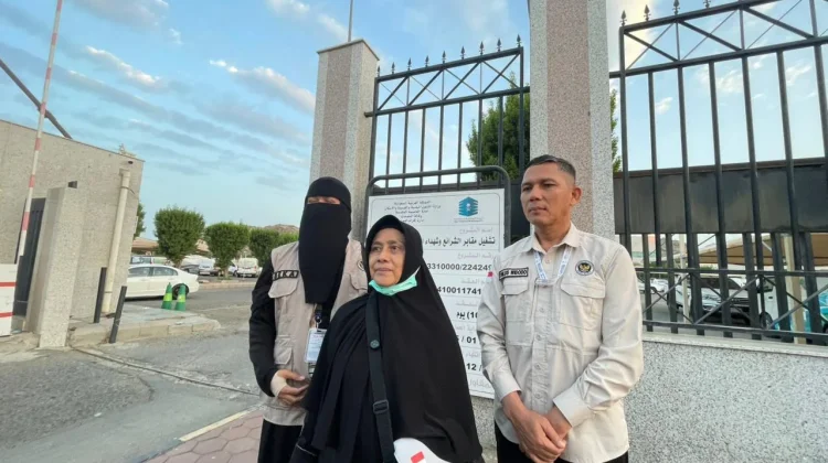 Firdaus, Jemaah Indonesia Meninggal Dunia Disalatkan di Masjidil Haram