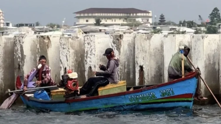 Kisah Nelayan Pesisir Jakarta, Menjaga Laut yang Kian Menyempit