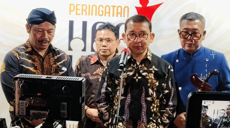Menbud Fadli Soroti Eksistensi Profesi Empu Keris di Era Modern