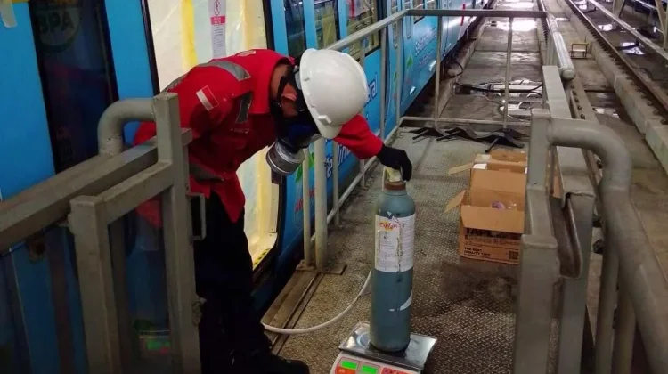 Demi Kenyamanan Penumpang, KAI Rutin Jaga Kebersihan LRT Jabodebek