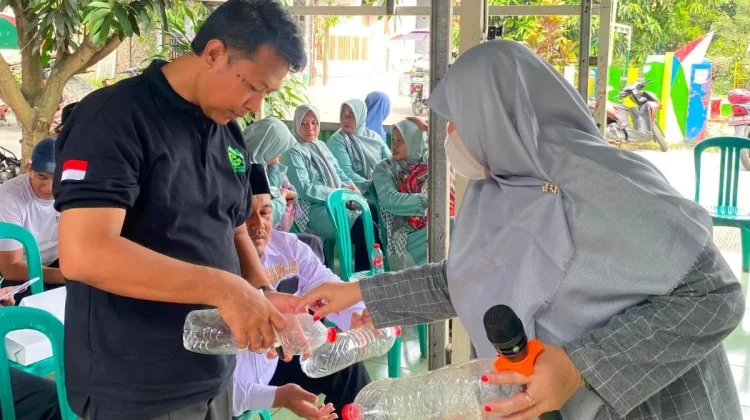Tuntaskan Persoalan Sampah, Pemkab Bekasi Wajibkan Setiap RW Miliki Bank Sampah