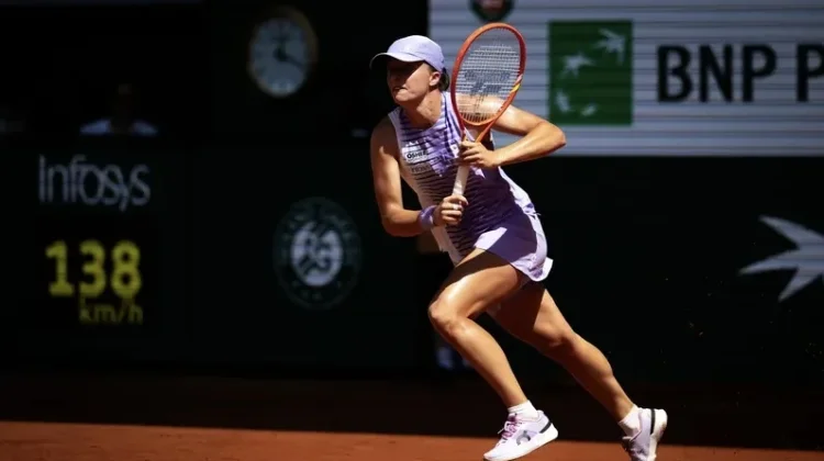 Swiatek Melangkah Mulus ke Putaran Kedua French Open 2026