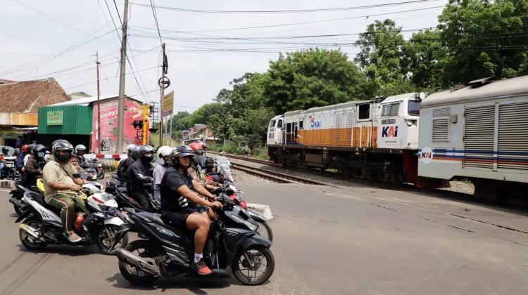 KAI Ingatkan Keselamatan di Perlintasan Bergantung Kedisiplinan Pengguna