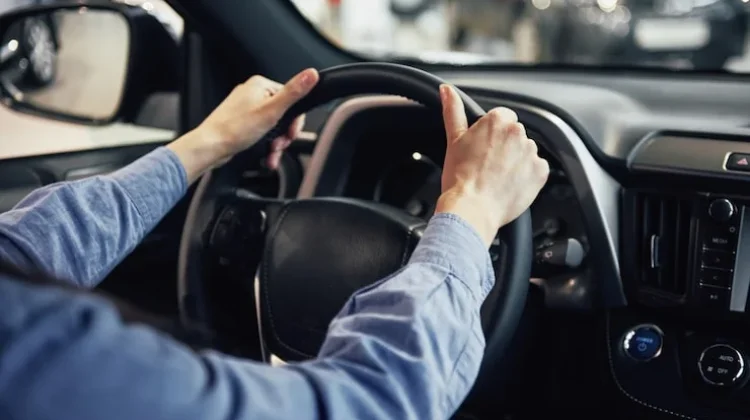 8 Cara Tepat Pilih Jasa Sewa Mobil yang Nyaman dan Aman