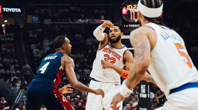 Knicks Bungkam Cavaliers 130-93 dan Sapu Bersih Final Timur