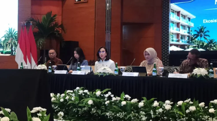 Kemenpar Tertibkan Akomodasi Agen Perjalanan Daring