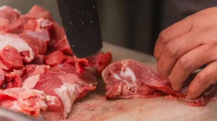 Simak Tips Mengolah Daging Kurban agar Empuk dan Tidak Alot