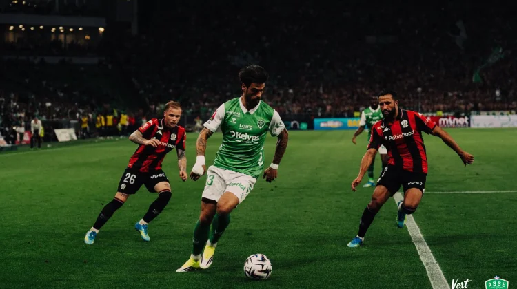 Saint Etienne Ditahan Nice tanpa Gol Playoff Degradasi